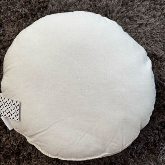 🎃 Cupcakes and Cashmere Halloween Decorative Pillow 👻 NWT - Picture 3 of 4